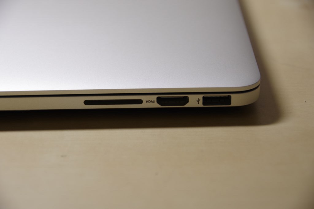 Macbook Pro 2015 mid イメージ画像2